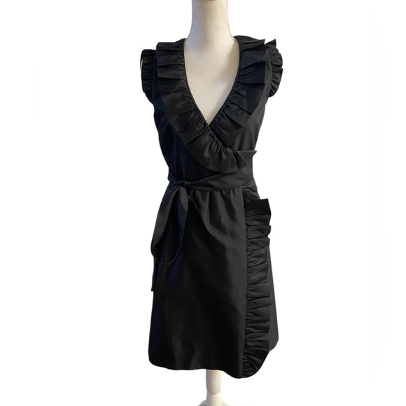 kate spade Dresses & Skirts - Kate Spade Aubrey ruffled silk blend black wrap dress Sz 4